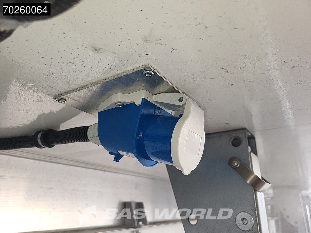 Renault Master 165PK -15 Koelwagen Thermo King Vriezer V200 MAX 230V stekker Koel Koeler Vries Kühlwagen Bakwagen Kühlkoffer Frigo 17m3 Airco Cruise control 8