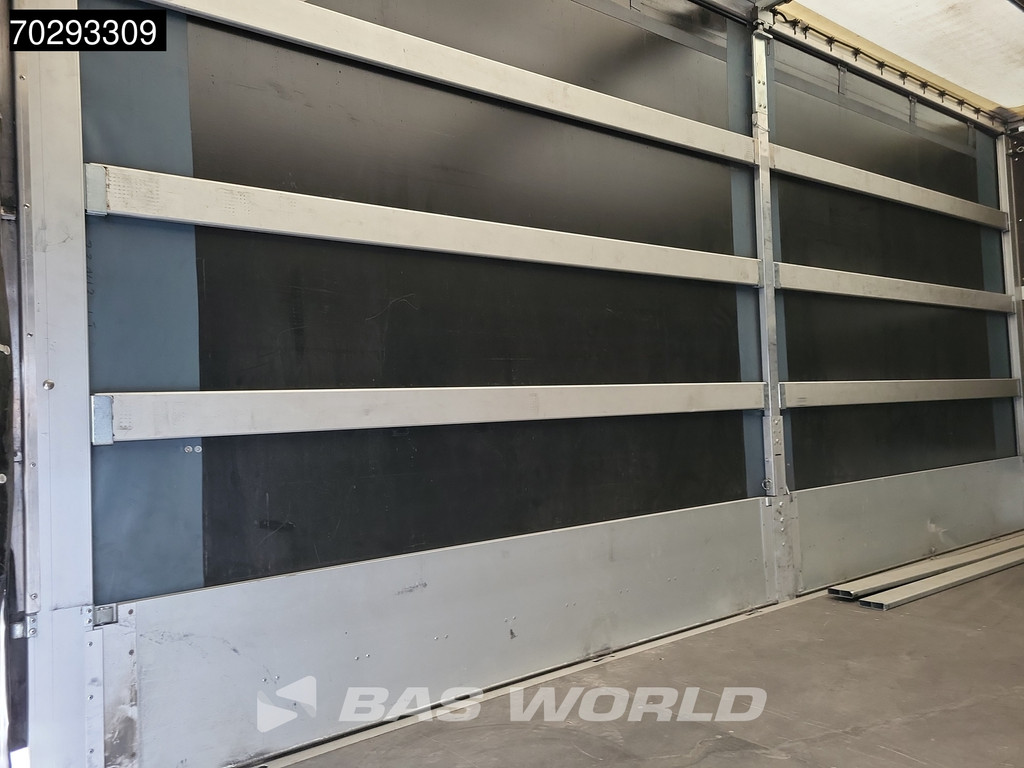 Renault Master 165PK Schuifzeilen RED-edition LED Airco Cruise Standkachel Euro6 Zeilen Zeil Curtainsides Zeilenwagen Plane Bakwagen Koffer 25m3 Airco Cruise control 8