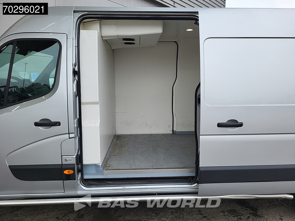 Renault Master 180PK Koelwagen 2x Schuifdeur Carrier Navi LED Airco Cruise Camera Parkeersensoren APK 07-2026 Euro6 Koel Koeler Koelwagen Kühl Kühler Kühlwagen Airco Cruise control 9