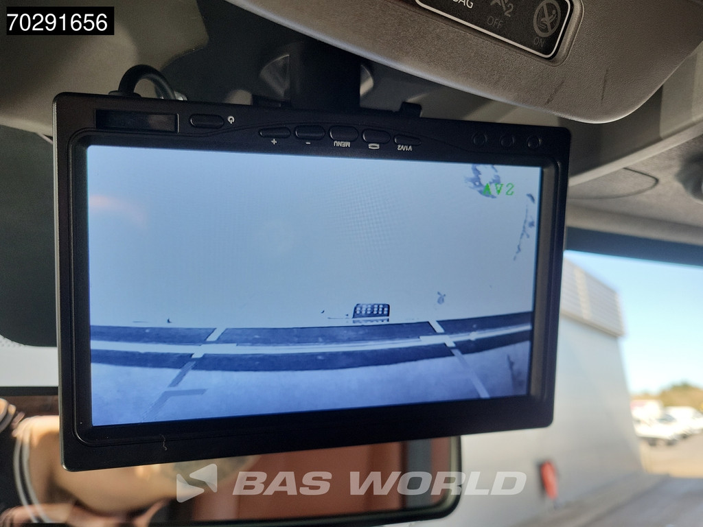 Renault Master 180PK Paardenwagen Hengstenuitvoering Automaat 180PK Trekhaak LED Airco Cruise Camera Euro6 Horsetruck Horse Airco Trekhaak Cruise control 21