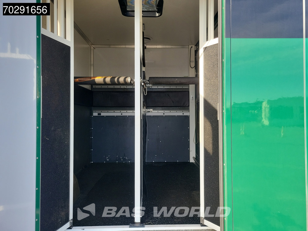 Renault Master 180PK Paardenwagen Hengstenuitvoering Automaat 180PK Trekhaak LED Airco Cruise Camera Euro6 Horsetruck Horse Airco Trekhaak Cruise control 8