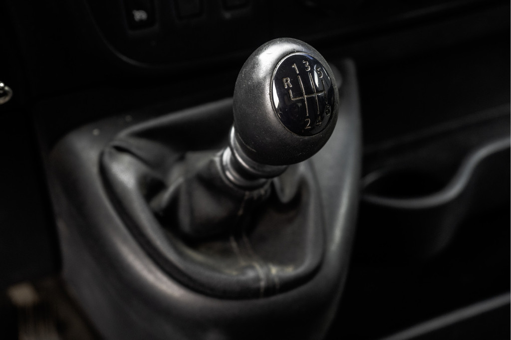 Renault Master 2.3 dCi Eco | Bakwagen met Laadklep | Cruise | Sidebars 18