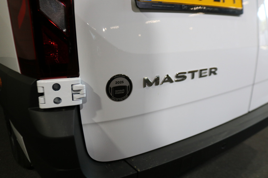 Renault Master E-Tech T35 L3H2 Advance long range 87 kWh 17