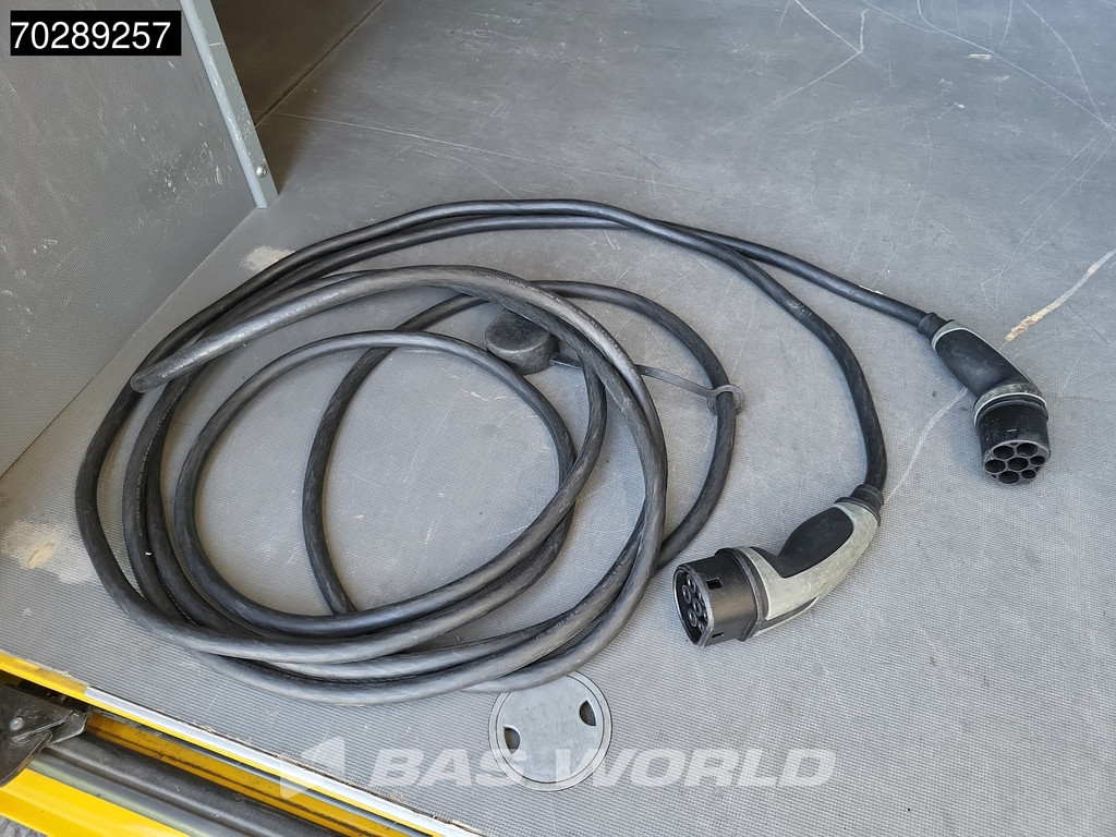 Renault Master Z.E. 77PK Z.E. 77PK Elektrisch 33kWh WLTP 120km L2H2 L2 E-Tech Camera Airco Cruise 10m3 Airco Cruise control 10