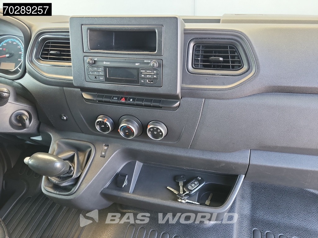 Renault Master Z.E. 77PK Z.E. 77PK Elektrisch 33kWh WLTP 120km L2H2 L2 E-Tech Camera Airco Cruise 10m3 Airco Cruise control 15