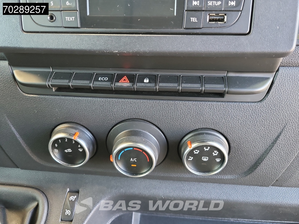 Renault Master Z.E. 77PK Z.E. 77PK Elektrisch 33kWh WLTP 120km L2H2 L2 E-Tech Camera Airco Cruise 10m3 Airco Cruise control 16