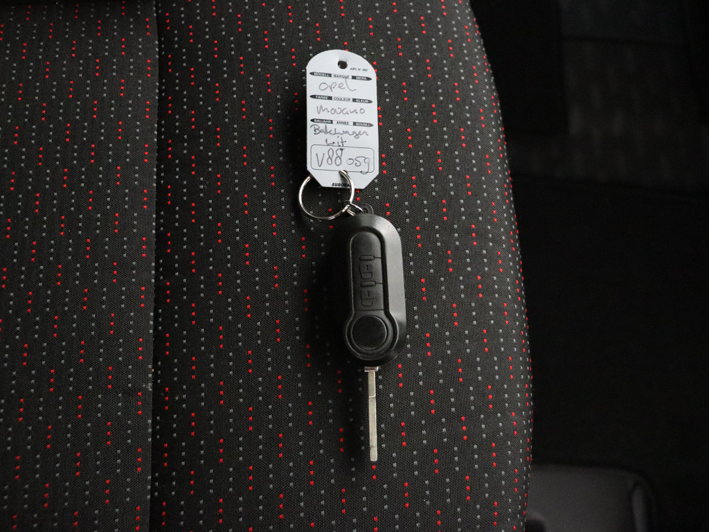 Renault Movano 2.3CDTi 140PK Bakwagen+Laadlift | Airco | Camera | 3-Persoons | Dakspoiler 8