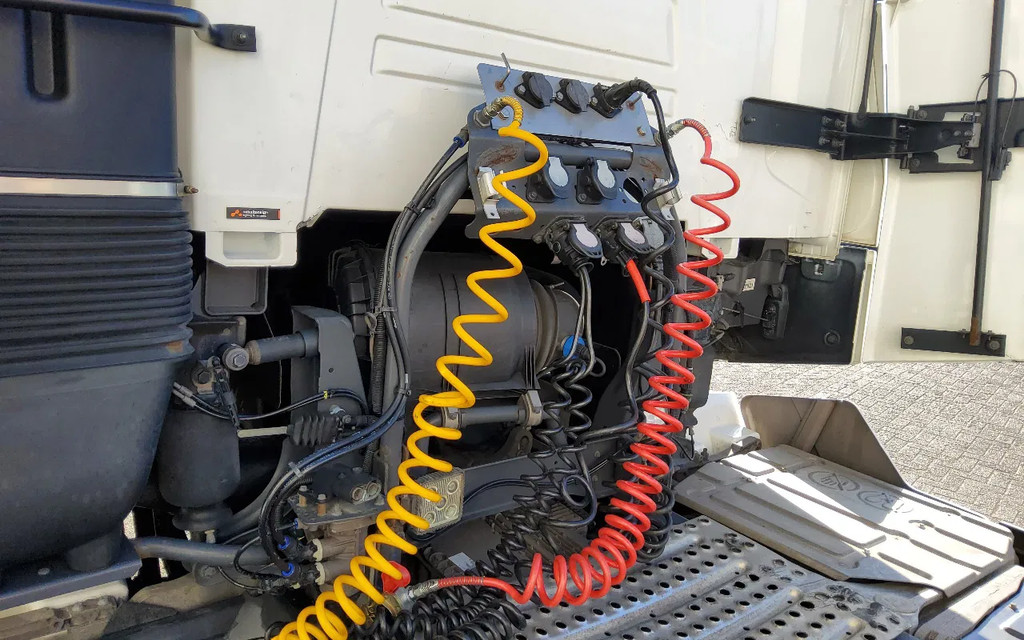 Renault T 440 HIGH 4x2 13 LITER - EURO 6 - 30-BKV-8 - VF610A369JD013245 10