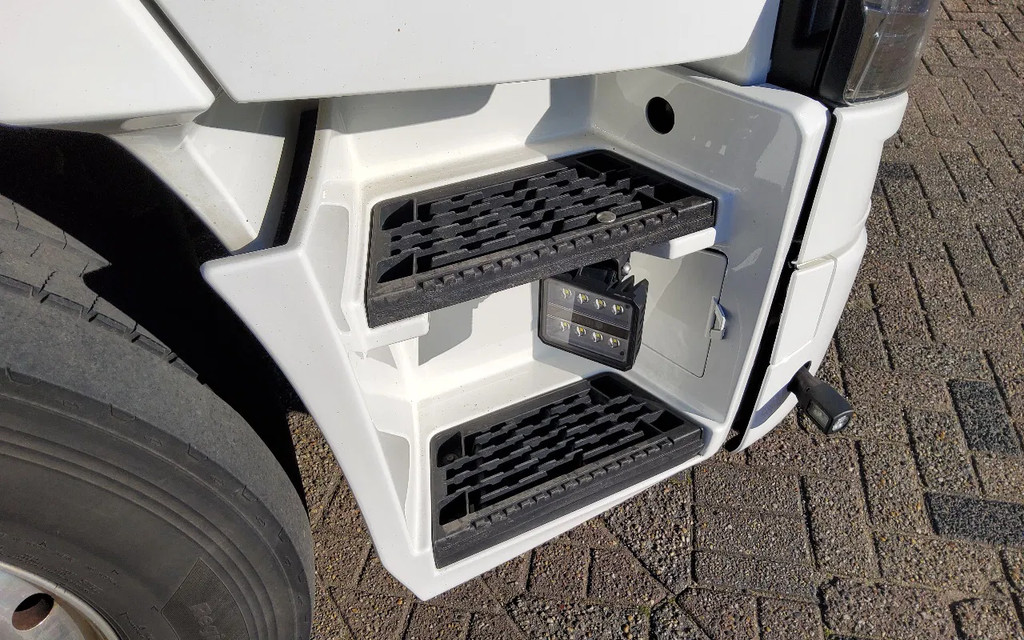 Renault T 440 HIGH 4x2 13 LITER - EURO 6 - 30-BKV-8 - VF610A369JD013245 16