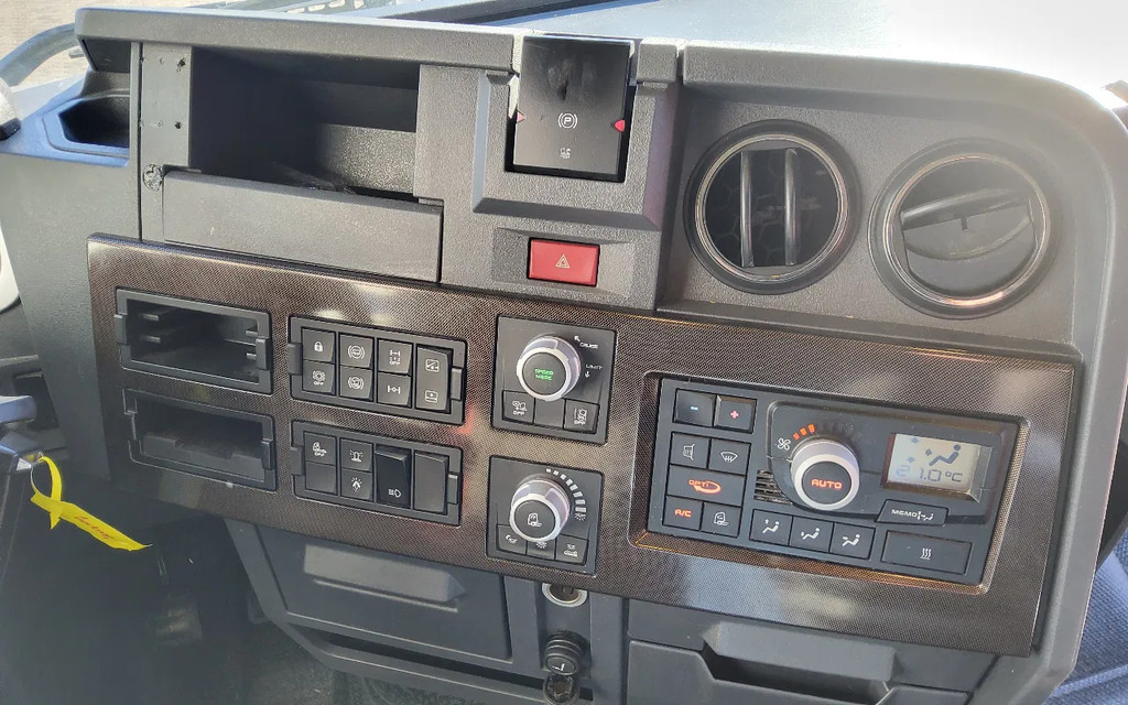 Renault T 440 HIGH 4x2 13 LITER - EURO 6 - 30-BKV-8 - VF610A369JD013245 18