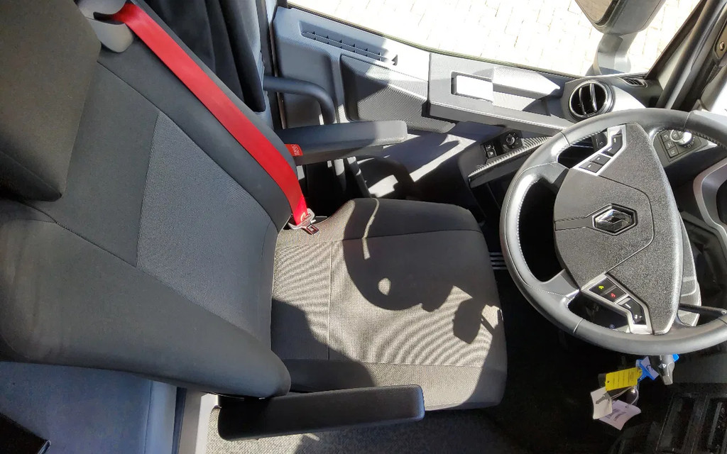 Renault T 520 SLEEPERCAB 4x2 - 13 Liter - EURO 6 - VF611A369MD029477 15