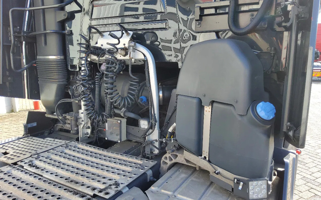 Renault T HIGH 480 SLEEPER 4x2 480 PK ZWART - EURO 6 - 25-BSP-8 - LUCHTGEVEERDE VOORAS 14