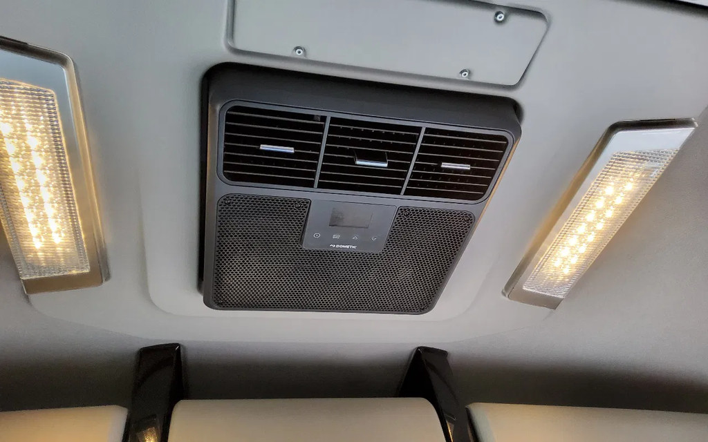 Renault T HIGH 520 SLEEPER 4x2 - 13 LITER - EURO 6 - VF610A364ND030945 19