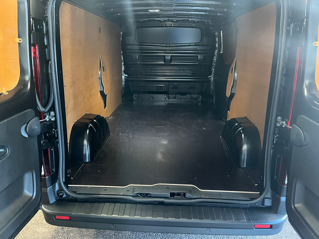 Renault TRAFIC 2.0 Blue dCi 130 T30 L2H1 Advance 19