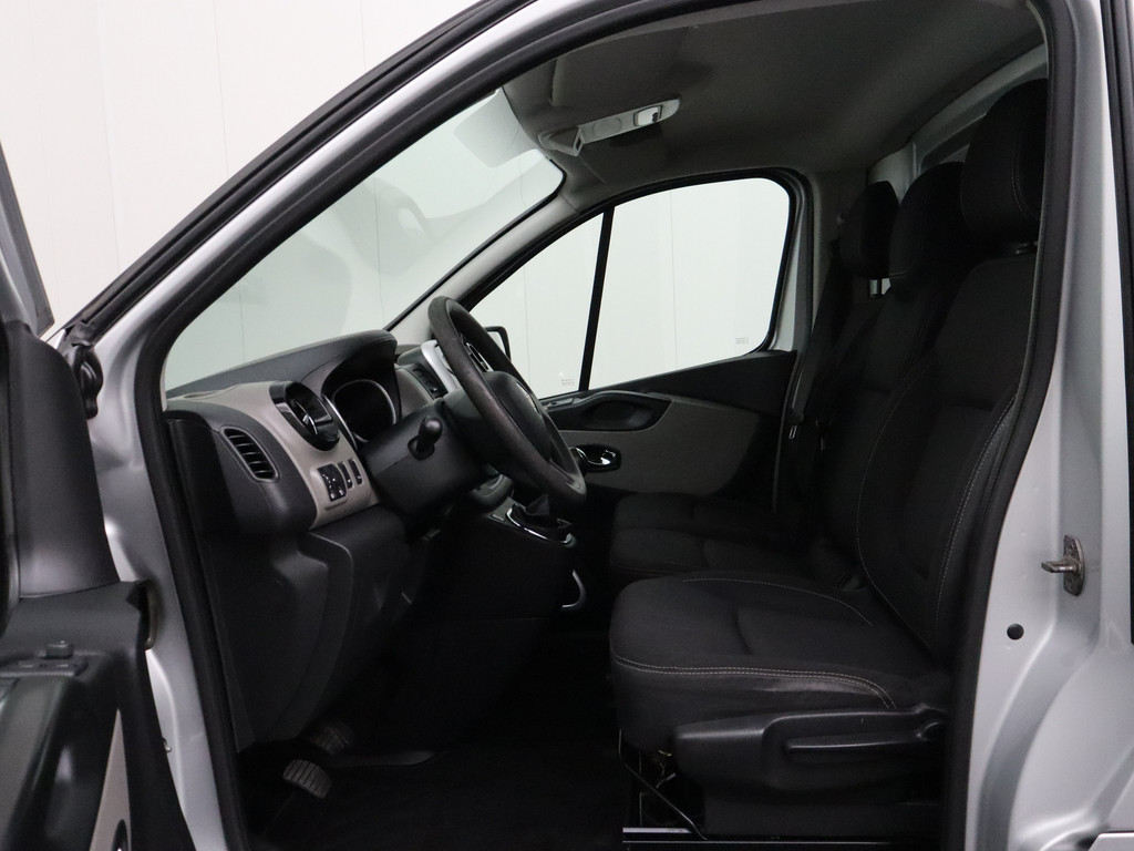 Renault Trafic 1.6DCi 120PK Lang | Navigatie | Airco | Cruise | 3-Persoons | Betimmeringrdw 18