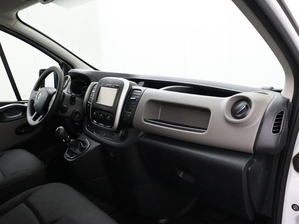 Renault Trafic 1.6DCi 125PK Lang | Navigatie | Airco | 3-Persoons | Trekhaak 19