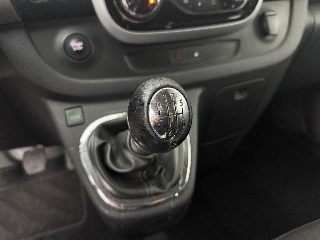 Renault Trafic 1.6DCi 125PK Luxe Lang Dubbele Cabine | 6-Persoons | Euro 6 | Multimedia | Airco | Camera | Trekhaak 17