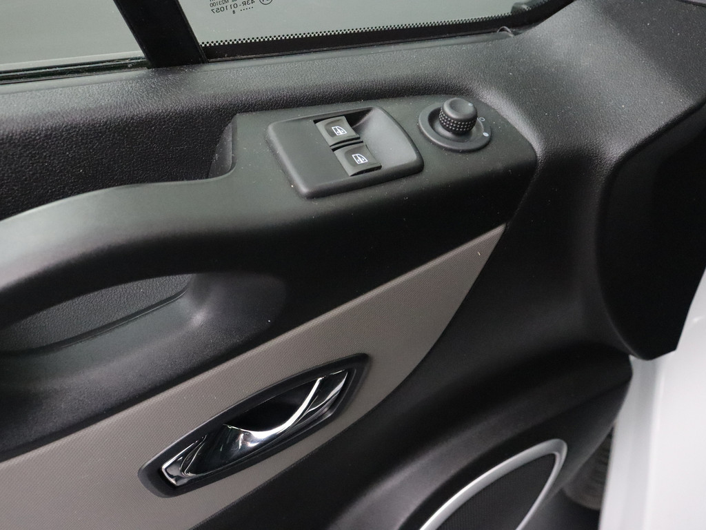 Renault Trafic 1.6DCi 145PK Lang | Imperiaal | Kastinrichting | Airco 8