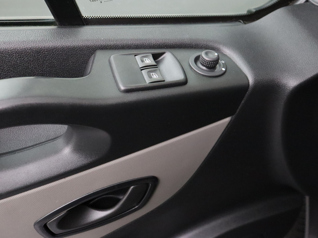 Renault Trafic 1.6DCi Lang Comfort Energy | Navigatie | Camera | Airco | 3-Persoons | Betimmering 8