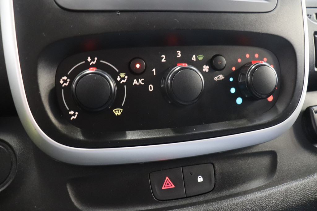 Renault Trafic 1.6 dCi - Airco - Navi - Cruise - â¬6.950,- Excl. btw 17