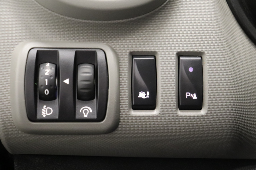 Renault Trafic 1.6 dCi 120PK EURO 6 - Airco - Cruise - PDC - Imperiaal - ⬠9.950,- Excl. 16