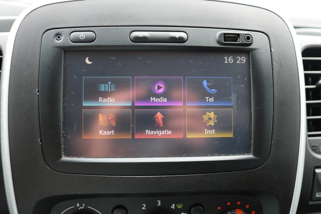 Renault Trafic 1.6 dCi 120pk L2 H1 Airco Trekhaak 19