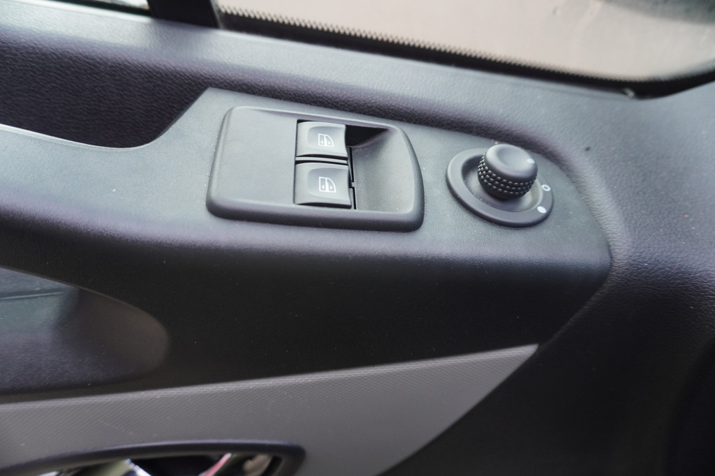 Renault Trafic 1.6 dCi 122PK T29 L2H1 Luxe Nr. V013 | Airco | Cruise | Navi | Camera 19