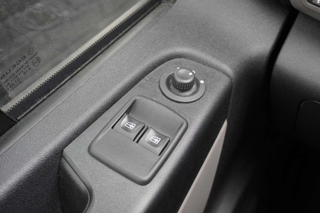 Renault Trafic 1.6 dCi 125PK EURO 6 - Airco - Cruise - Trekhaak - â¬12.499,- Excl. 20