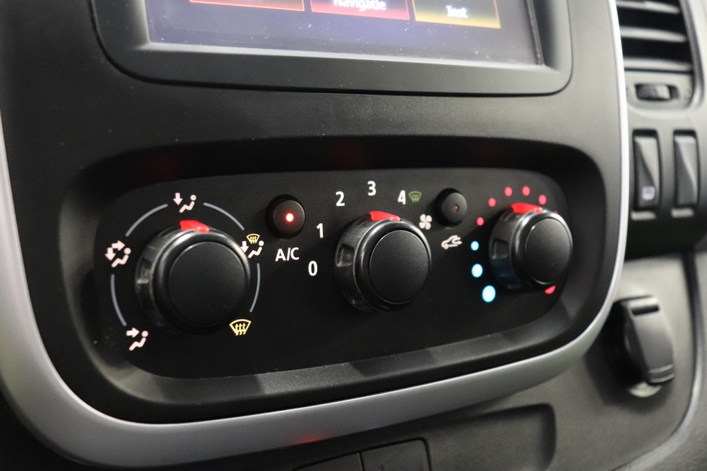 Renault Trafic 1.6 dCi 125PK EURO 6 - Airco - Navi - Cruise - ⬠12.499,- Excl. 17