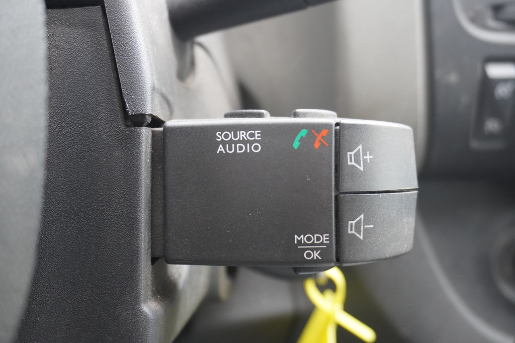 Renault Trafic 1.6 dCi 125PK EURO 6 - Airco - Navi - Cruise - ⬠12.900,- Excl. 15