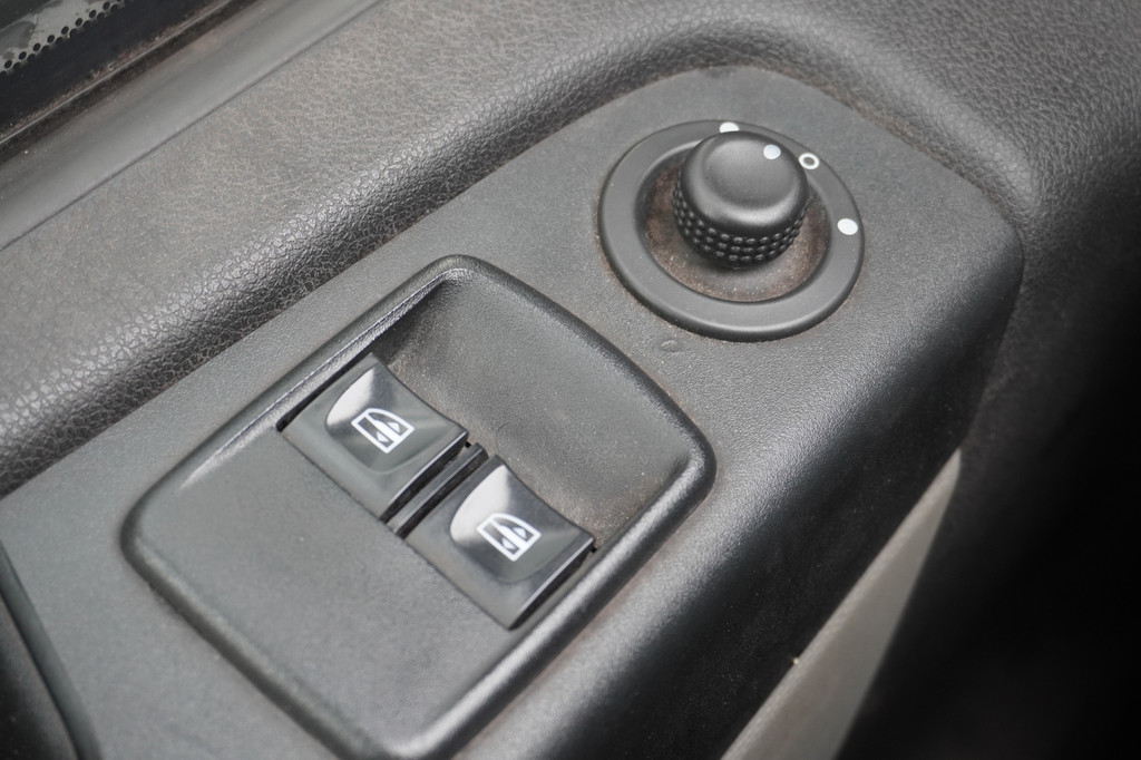 Renault Trafic 1.6 dCi 125PK EURO 6 - Airco - Navi - Cruise - ⬠12.900,- Excl. 16