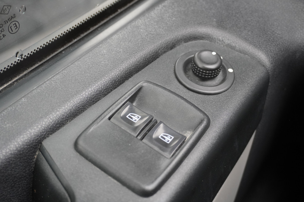 Renault Trafic 1.6 dCi 125PK EURO 6 - Airco - Navi - Cruise - ⬠9.950,- Excl. 16