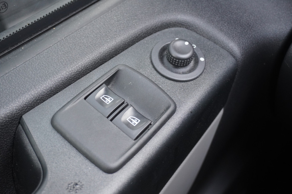 Renault Trafic 1.6 dCi 125PK EURO 6 - Airco - Navi - Cruise - ⬠9.950,- Excl. 17