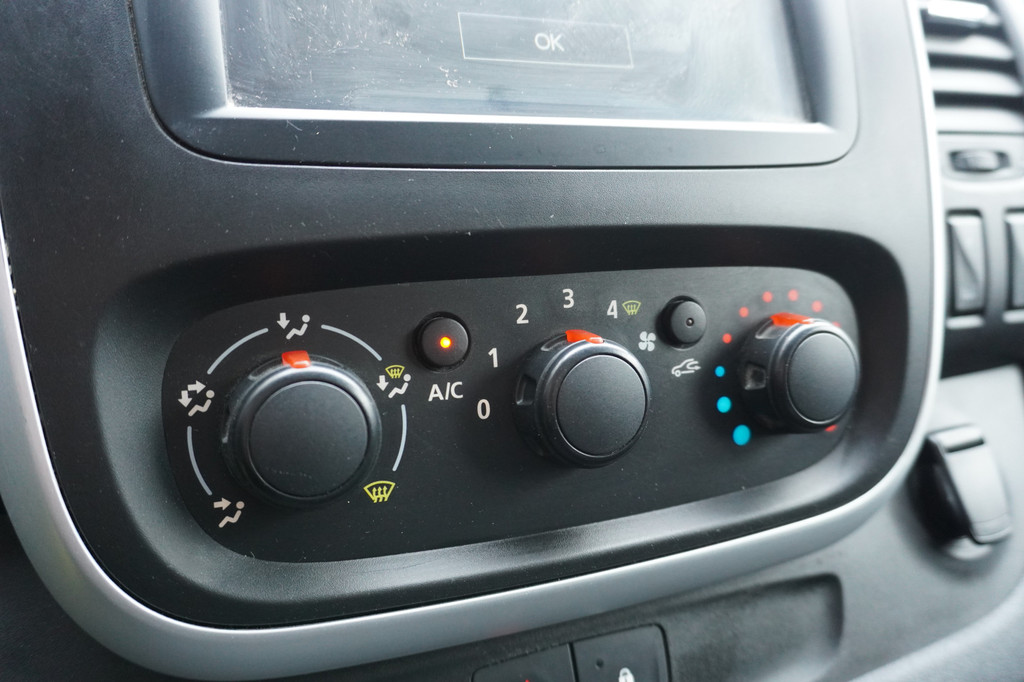 Renault Trafic 1.6 dCi 125PK EURO 6 - Airco - Navi - Cruise - ⬠9.950,- Excl. 7