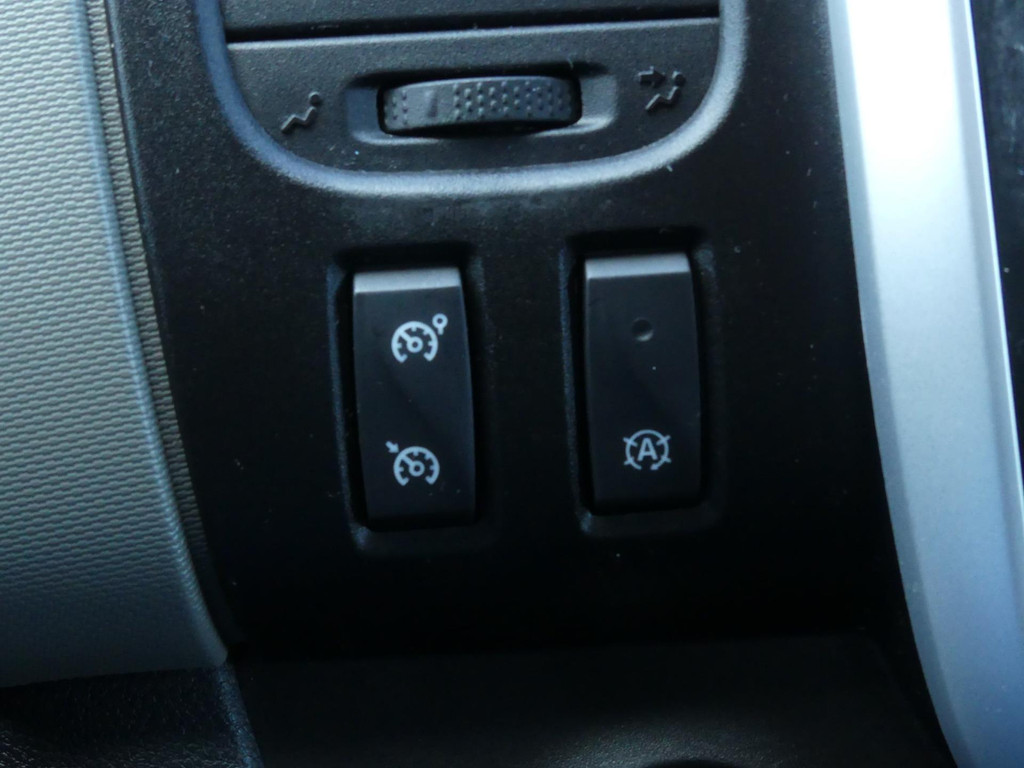 Renault Trafic 1.6 dCi 125PK L1 Luxe Energy / NAV / CRUISE / TREKHAAK 17