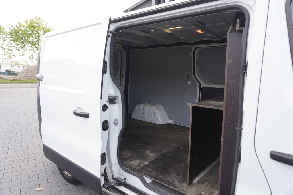 Renault Trafic 1.6 dCi 125PK L2 2x Schuif EURO 6 - Airco - Navi - Cruise - ⬠11.950,- Excl. 9