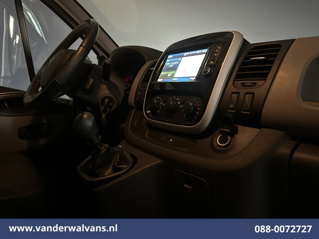 Renault Trafic 1.6 dCi 126pk L2H1 Euro6 Airco | Imperiaal | Camera | Navigatie | Cruisecontrol | Trekhaak Parkeersensoren, Bijrijdersbank 13