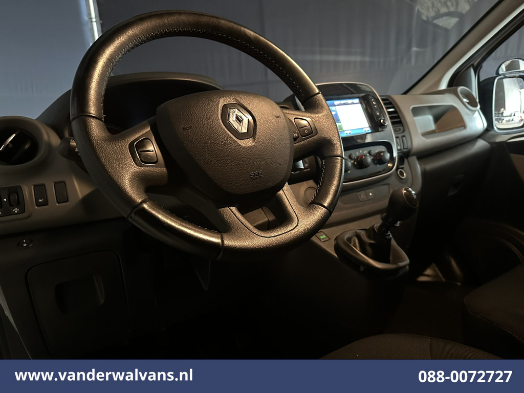 Renault Trafic 1.6 dCi 126pk L2H1 Euro6 Airco | Imperiaal | Camera | Navigatie | Cruisecontrol | Trekhaak Parkeersensoren, Bijrijdersbank 14