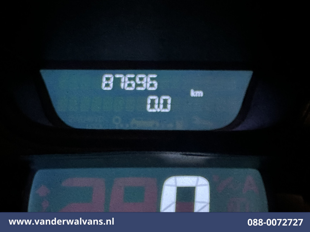 Renault Trafic 1.6 dCi 126pk L2H1 Euro6 Airco | Imperiaal | Camera | Navigatie | Cruisecontrol | Trekhaak Parkeersensoren, Bijrijdersbank 19