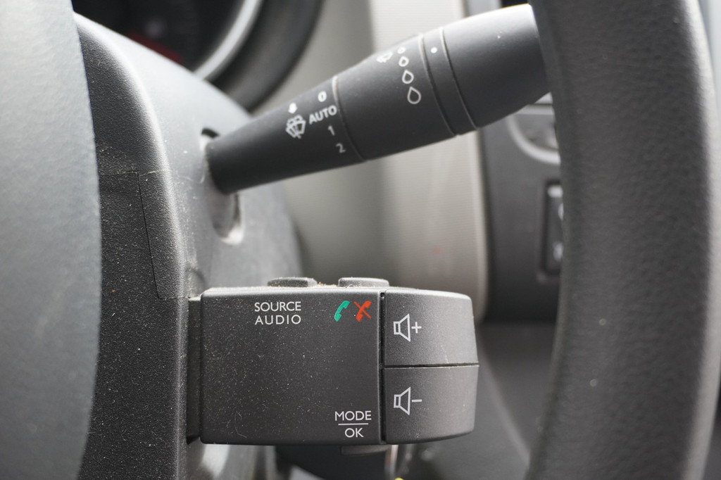 Renault Trafic 1.6 dCi 145PK EURO 6 - Airco - Navi - Cruise - â¬10.950,- 17