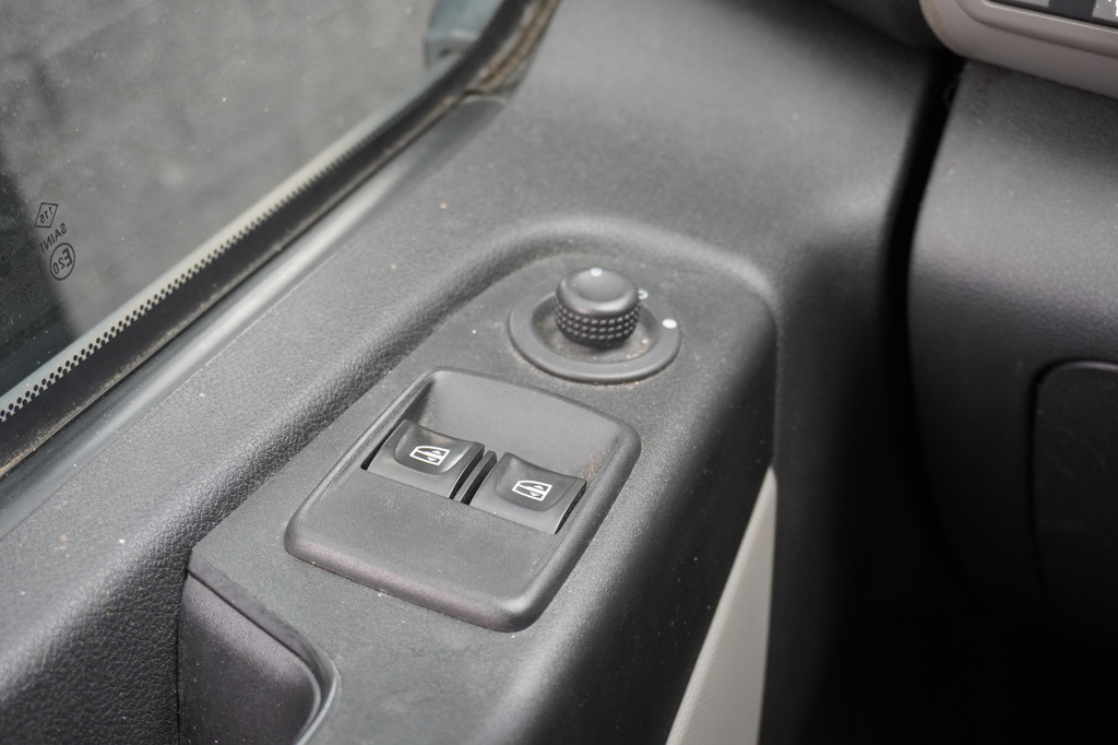 Renault Trafic 1.6 dCi 145PK EURO 6 - Airco - Navi - Cruise - â¬10.950,- 19