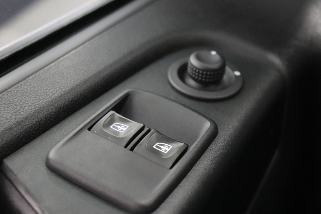 Renault Trafic 1.6 dCi EURO 6 - Airco - Camera - PDC - ⬠9.950.- Excl. BTW 16