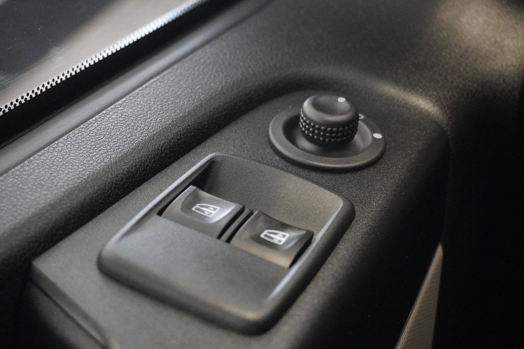 Renault Trafic 1.6 dCi EURO 6 - Airco - Cruise - Navi - ⬠11.950,- Excl. 20