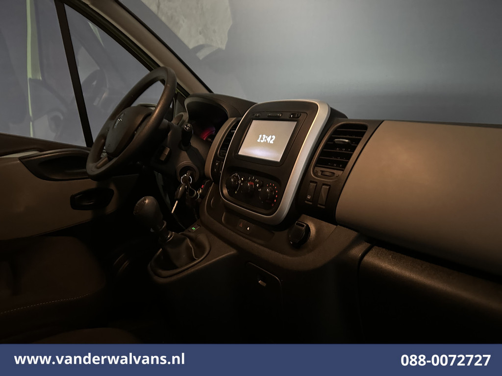 Renault Trafic 1.6 dCi L1H1 Euro6 Airco | Navigatie | Cruisecontrol | Trekhaak | Parkeersensoren Bijrijdersbank 16
