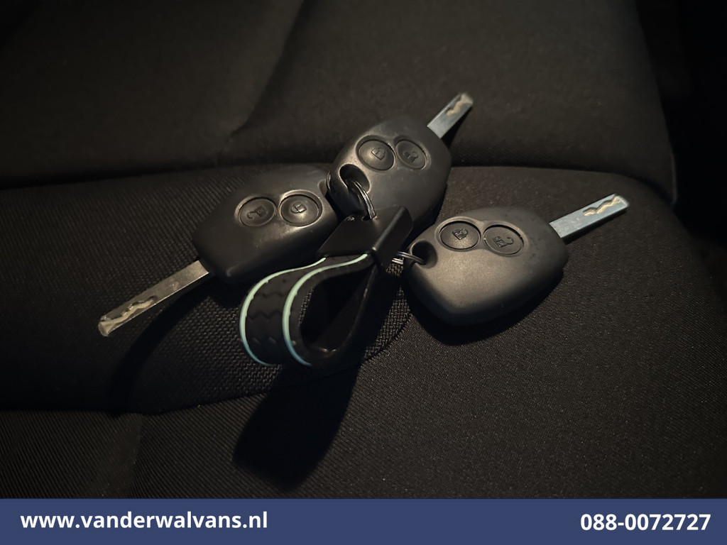 Renault Trafic 1.6 dCi L1H1 Euro6 Airco | Navigatie | Cruisecontrol | Trekhaak | Parkeersensoren Bijrijdersbank 18