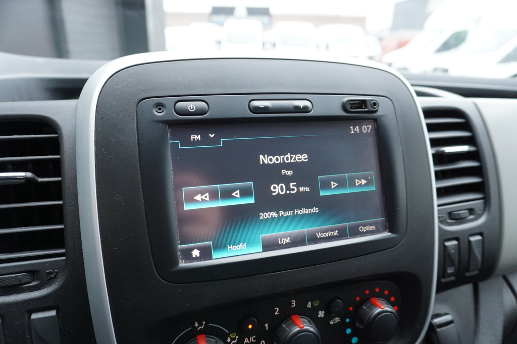 Renault Trafic 1.6 dCi L2 EURO 6 - Airco - Cruise - Trekhaak - â¬10.900,- Excl. 11