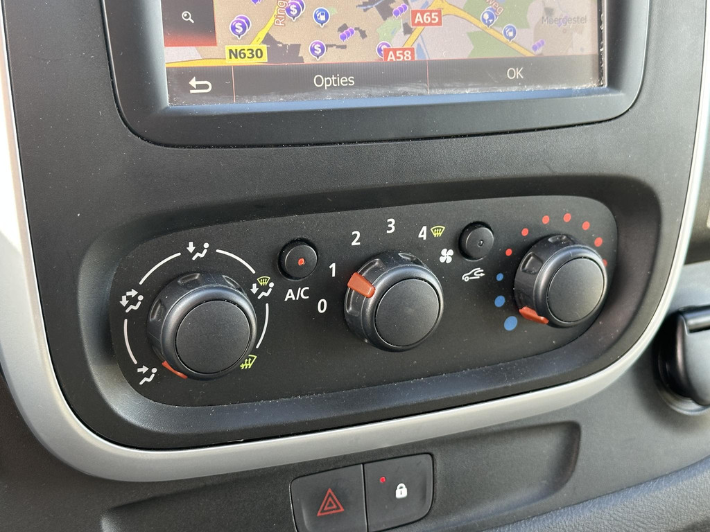 Renault Trafic 1.6 dCi T27 L1H1 Airco|Navi|Trekhaak 8