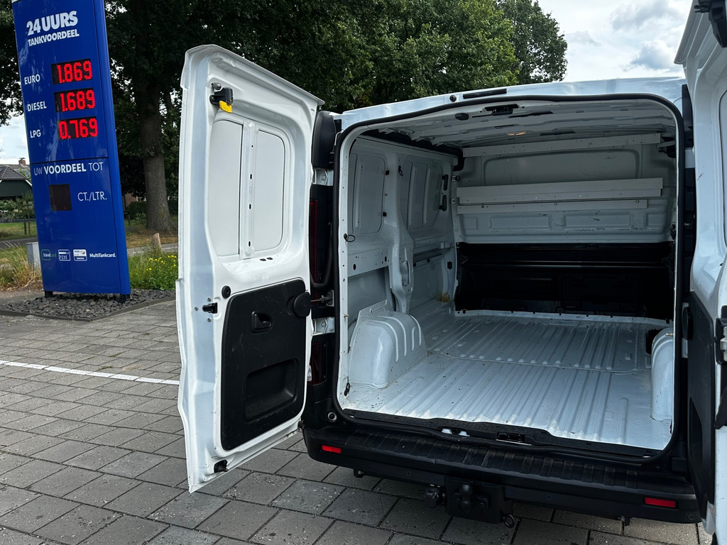 Renault Trafic 1.6 dCi T27 L1H1 Comfort Energy, MARGE, AIRCO, CRUISE, NAVI, TREKHAAK, 3 ZITPLAATSEN, 10