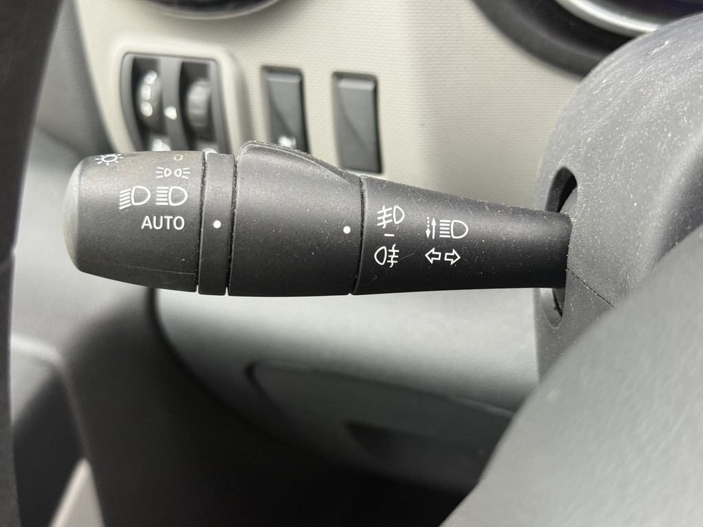 Renault Trafic 1.6 dCi T29 L2H1 DC Comfort | NL-auto | 1e Eig | Navi | Camera | Trekhaak | PDC 17