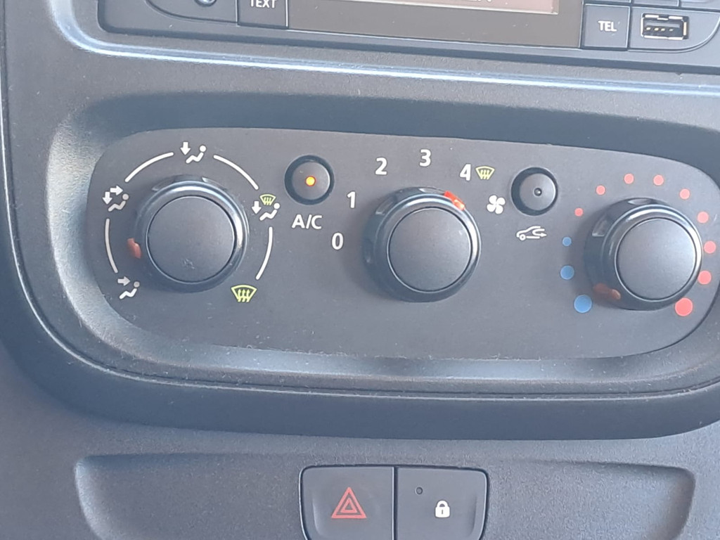 Renault Trafic 1.6 dCi T29 L2H1 Dubbele cabine | Airco | Bluetooth | Elektrisch pakket | Trekhaak | 14